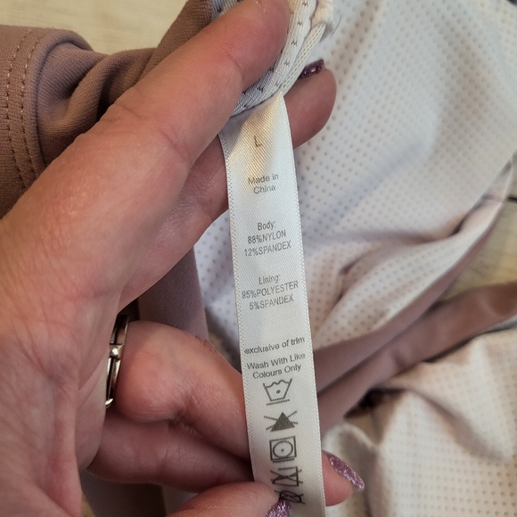 Purple Crisscross Sports Bra with Removable Padding Size L - Picture 7 of 9